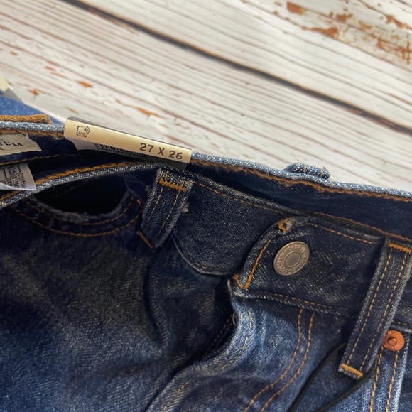 Levi’s 501 high waist button fly crop distressed - Picture 12 of 12